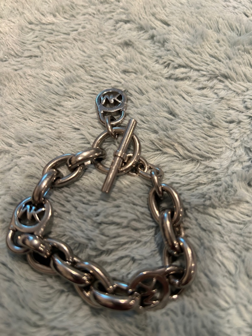 Michael Kors Polished Silver Chain Toggle Bracelet with MK Charm - Picture 4 of 5